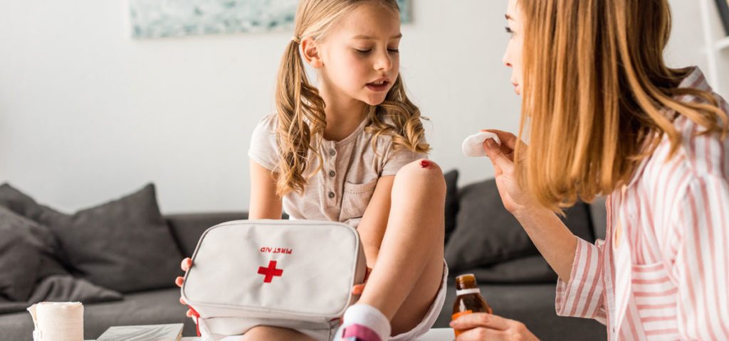 Your Guide to an Essential Summer First Aid Kit